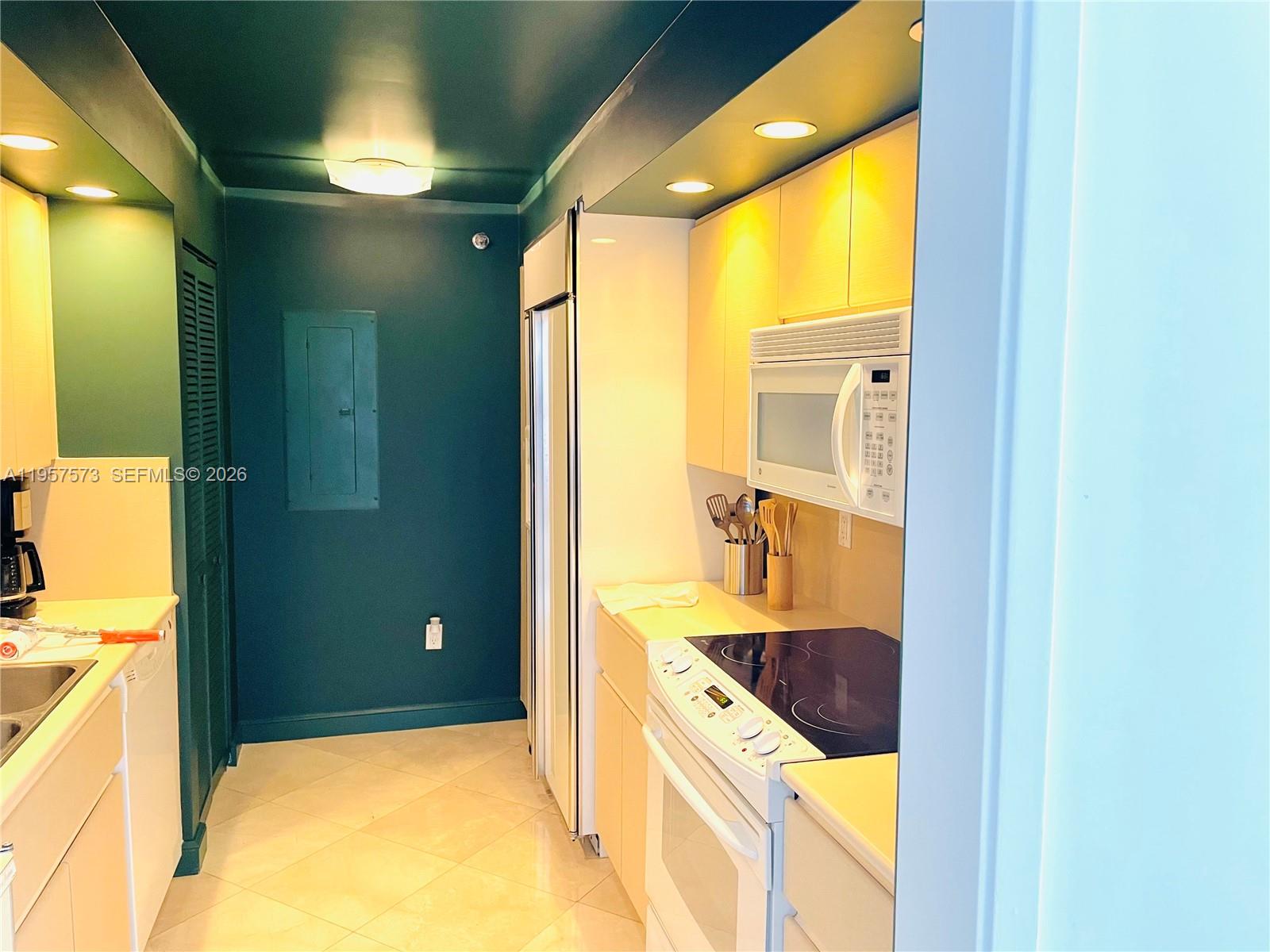 image Brickell East17