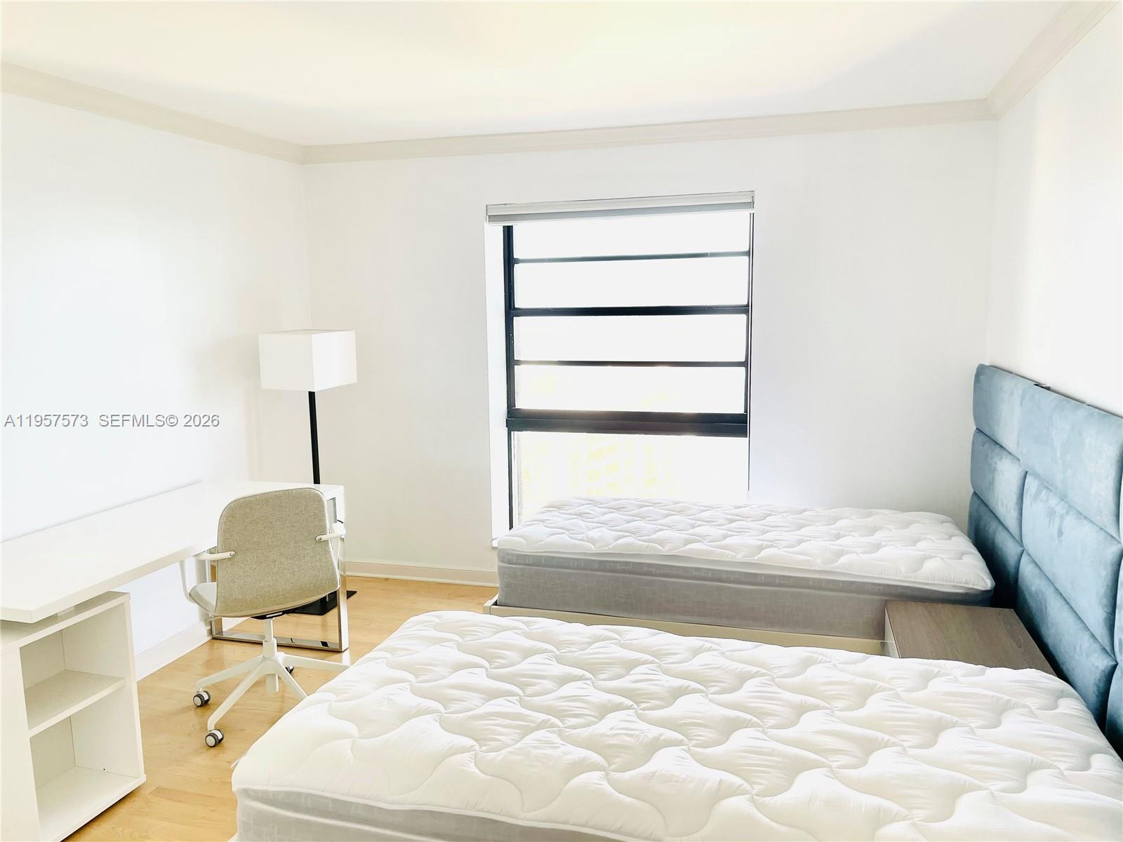 image Brickell East21