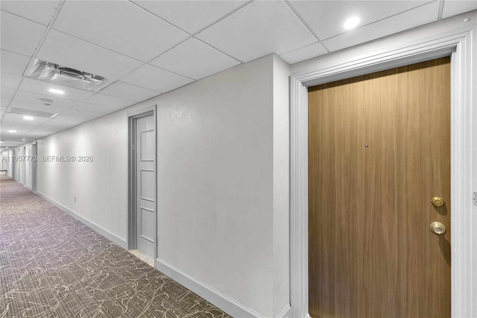 image Arlen House Condo38