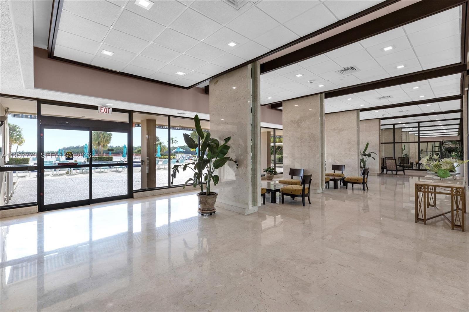 image Arlen House Condo40