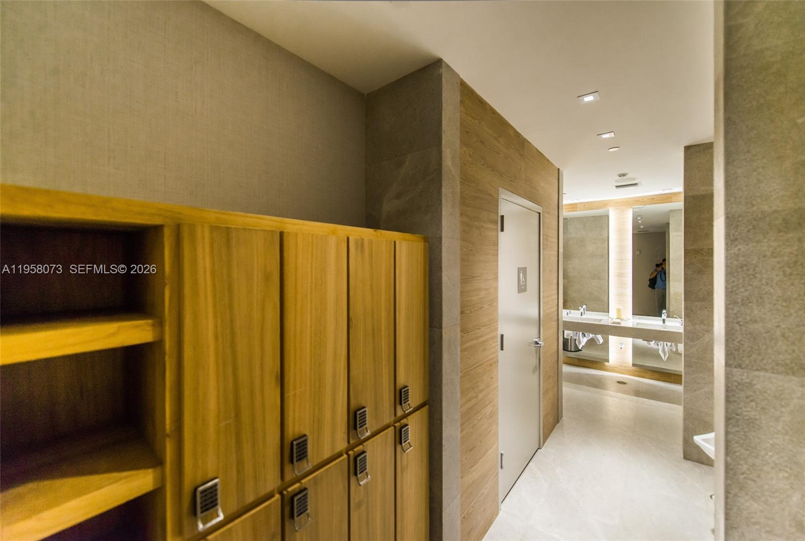 1010 Brickell Ave #3207 Miami, FL 33131