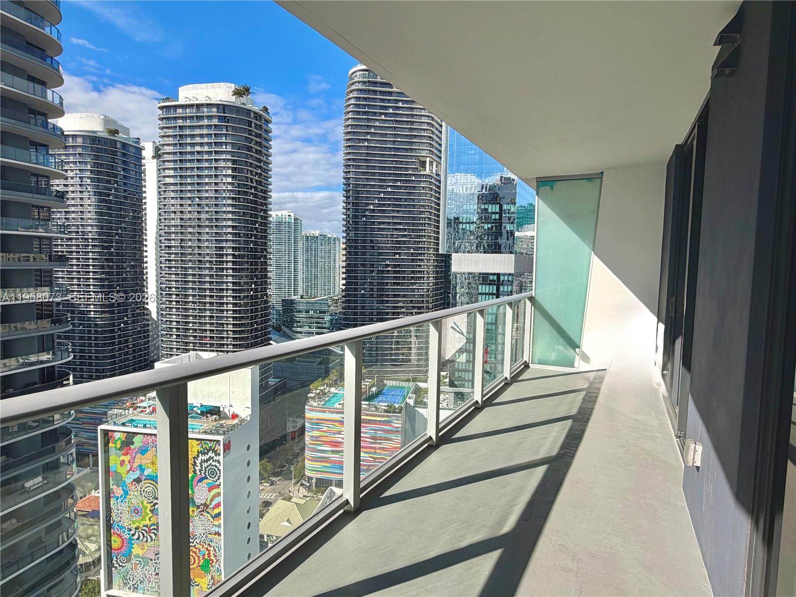 1010 Brickell Ave #3207 Miami, FL 33131