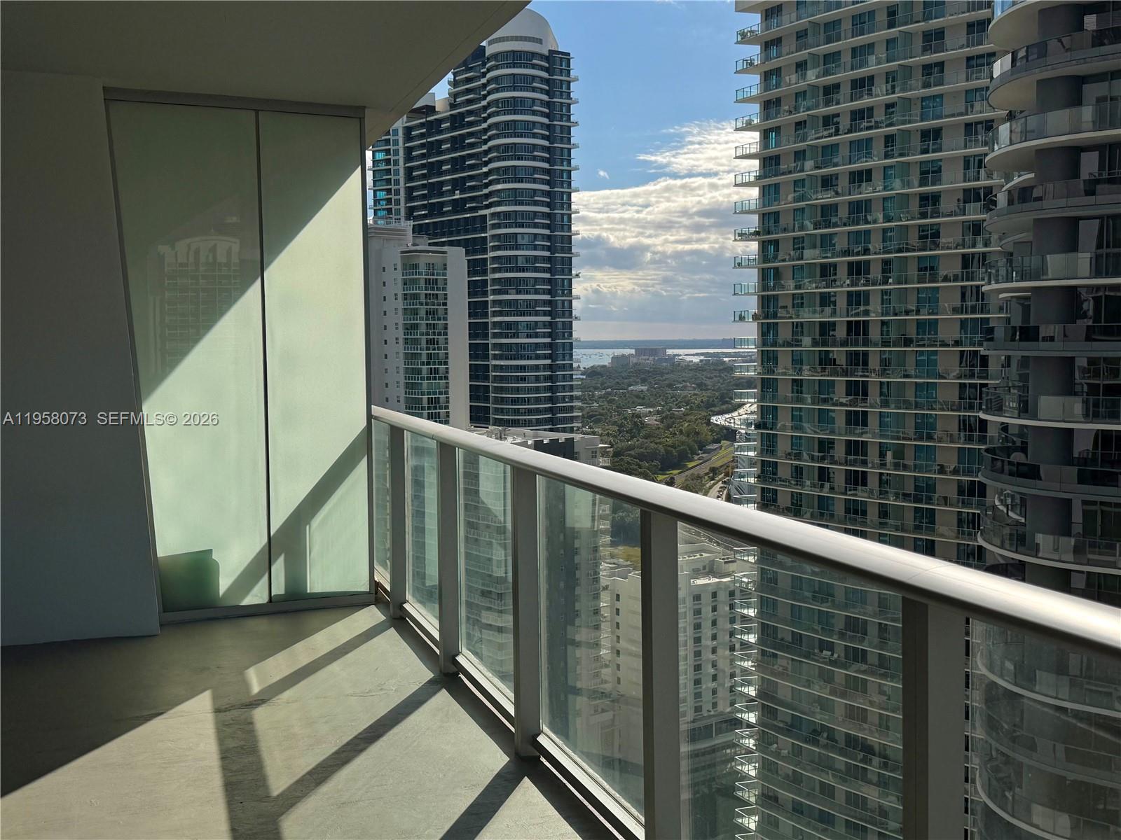 1010 Brickell Ave #3207 Miami, FL 33131