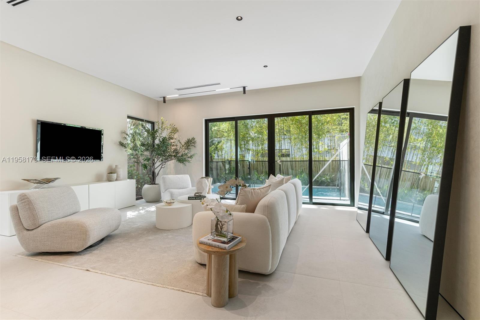 1746 SW 21st Ter #Left Miami, FL 33145