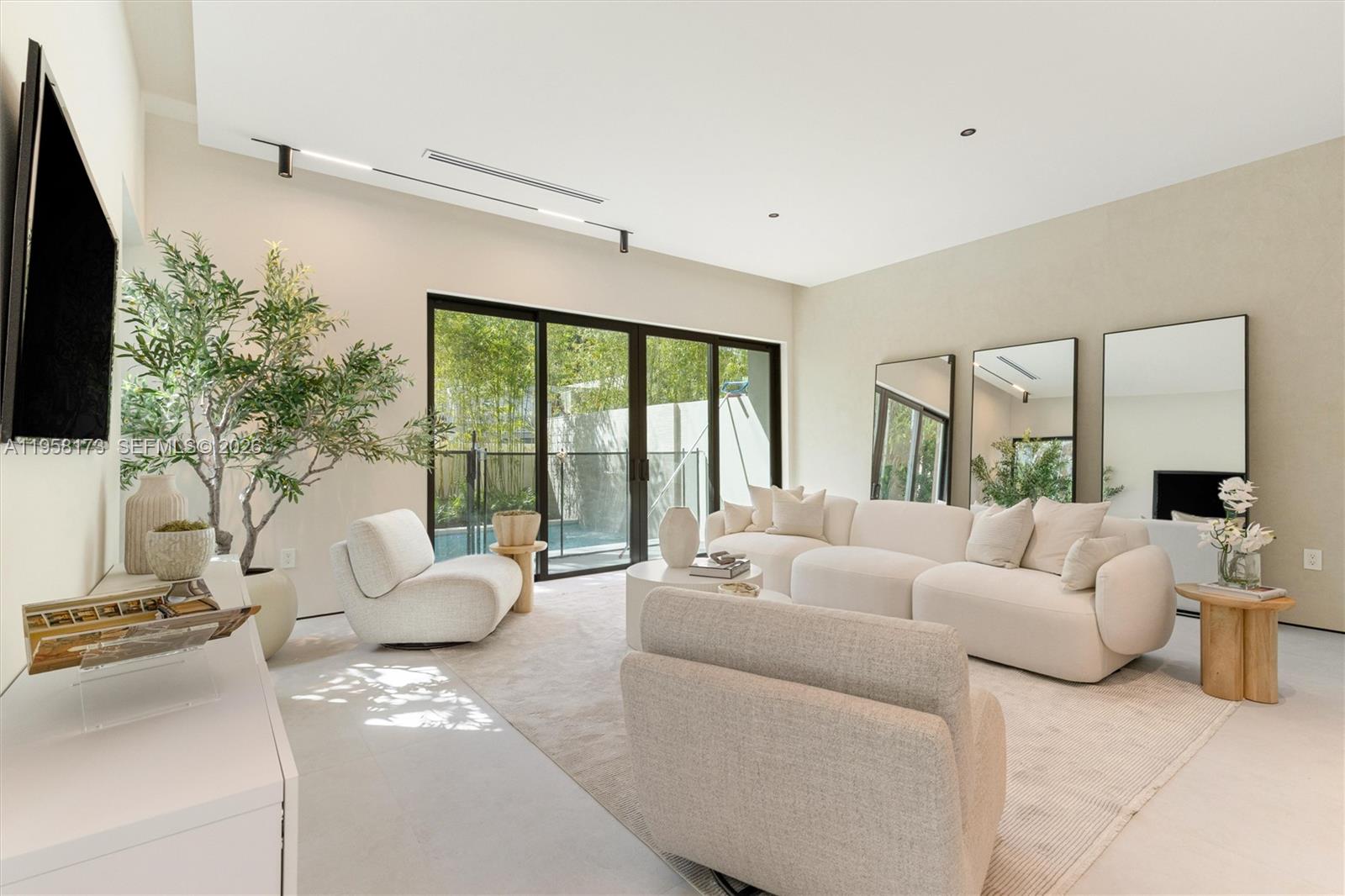 1746 SW 21st Ter #Left Miami, FL 33145