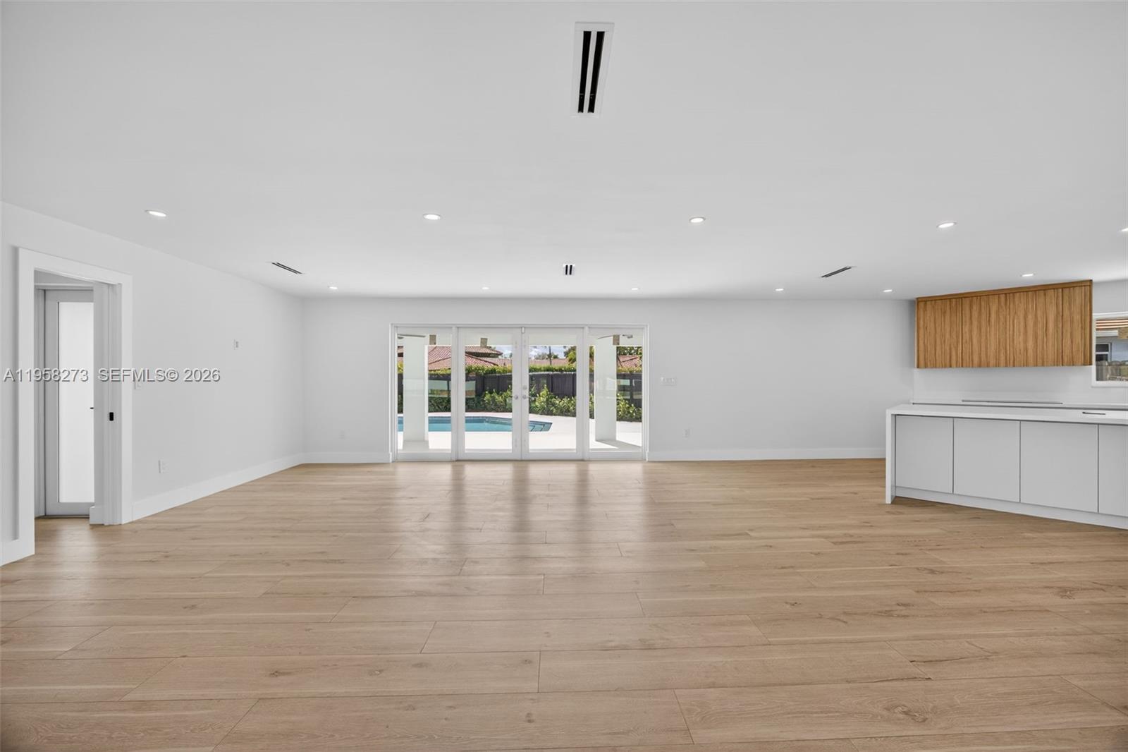 10380 SW 56th Ter Miami, FL 33173