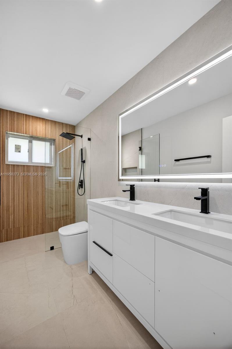 10380 SW 56th Ter Miami, FL 33173