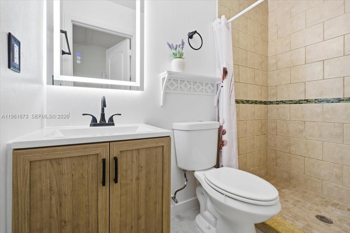 2400 SW 21st Ter Miami, FL 33145