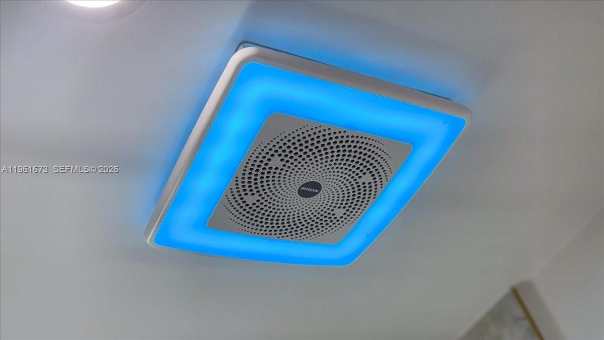 2400 SW 21st Ter Miami, FL 33145