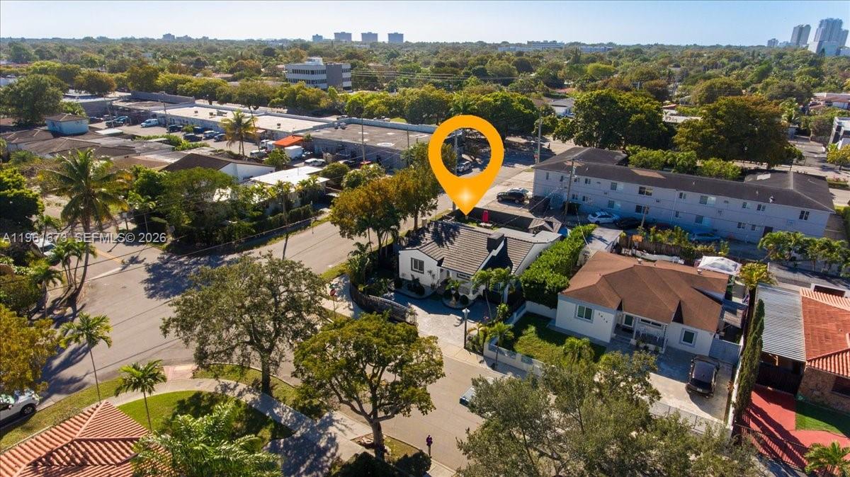 2400 SW 21st Ter Miami, FL 33145