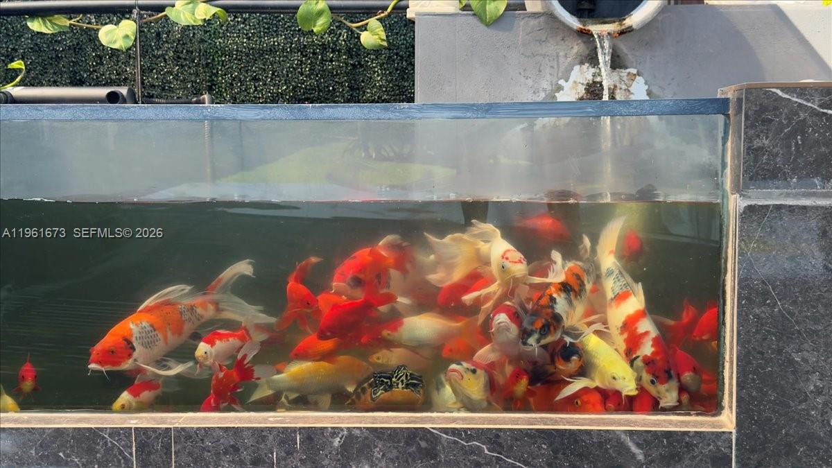 2400 SW 21st Ter Miami, FL 33145