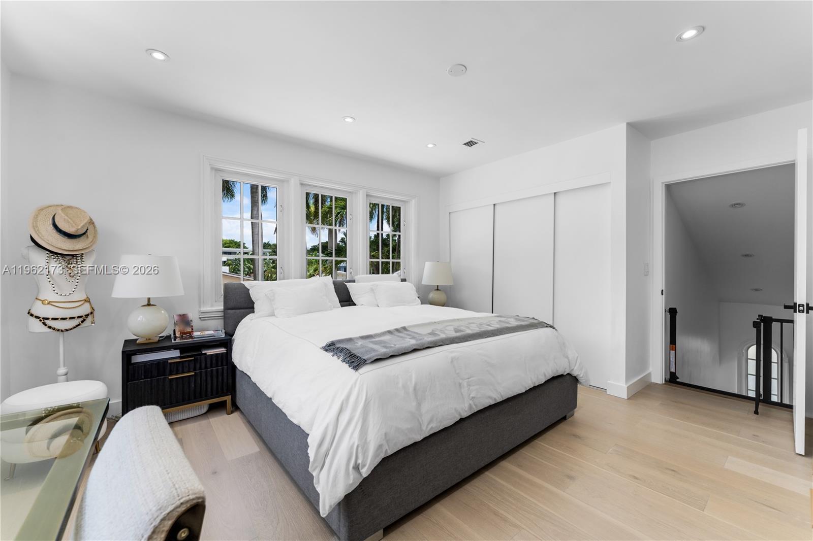 1826 Fairhaven Pl Miami, FL 33133