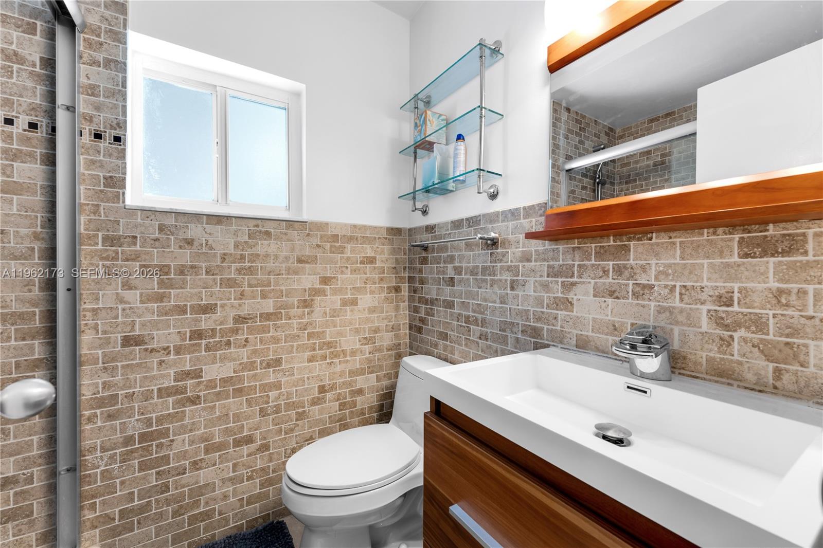 1826 Fairhaven Pl Miami, FL 33133