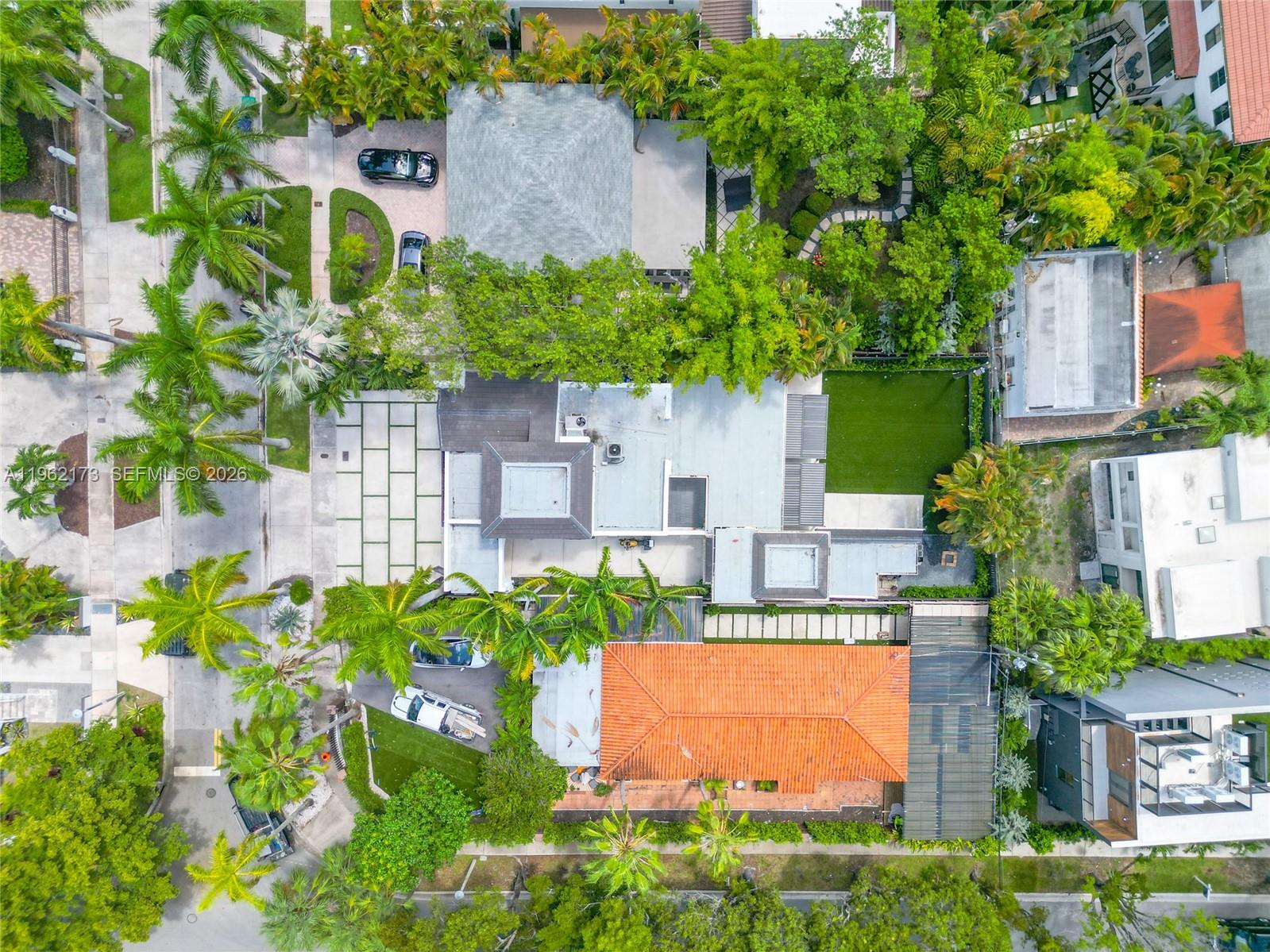 1826 Fairhaven Pl Miami, FL 33133