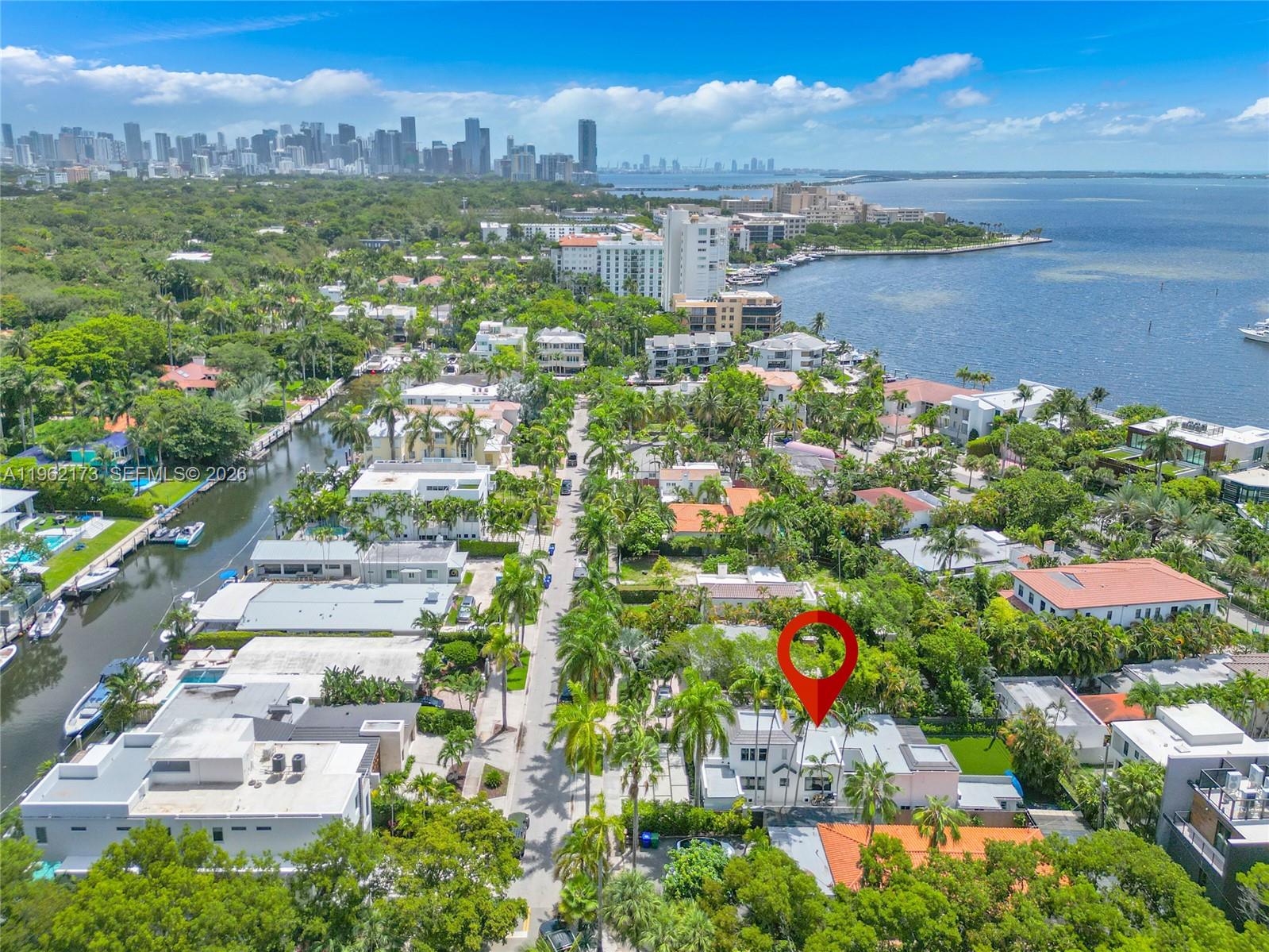 1826 Fairhaven Pl Miami, FL 33133