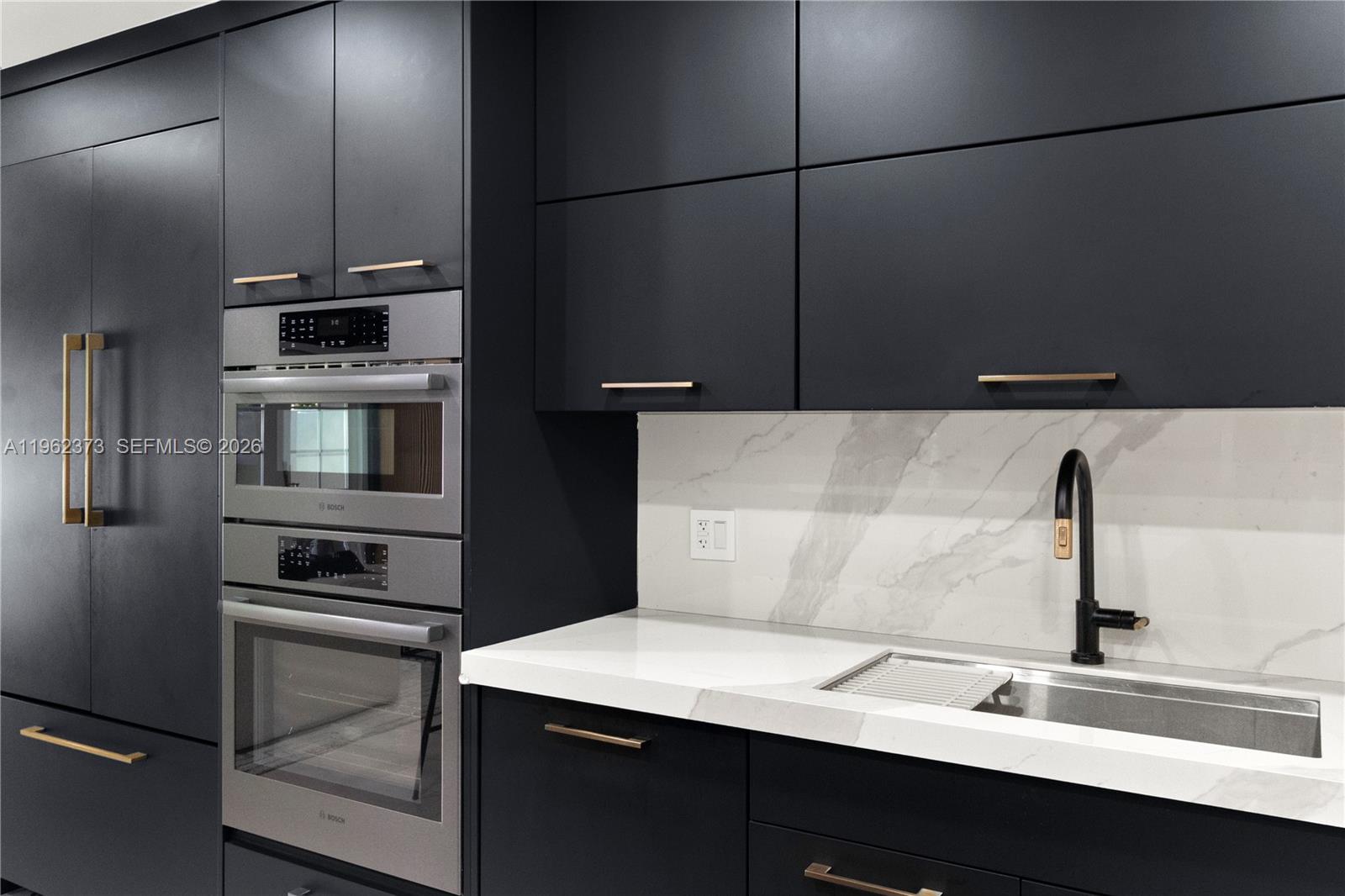 2813 Day Ave #2813 Miami, FL 33133