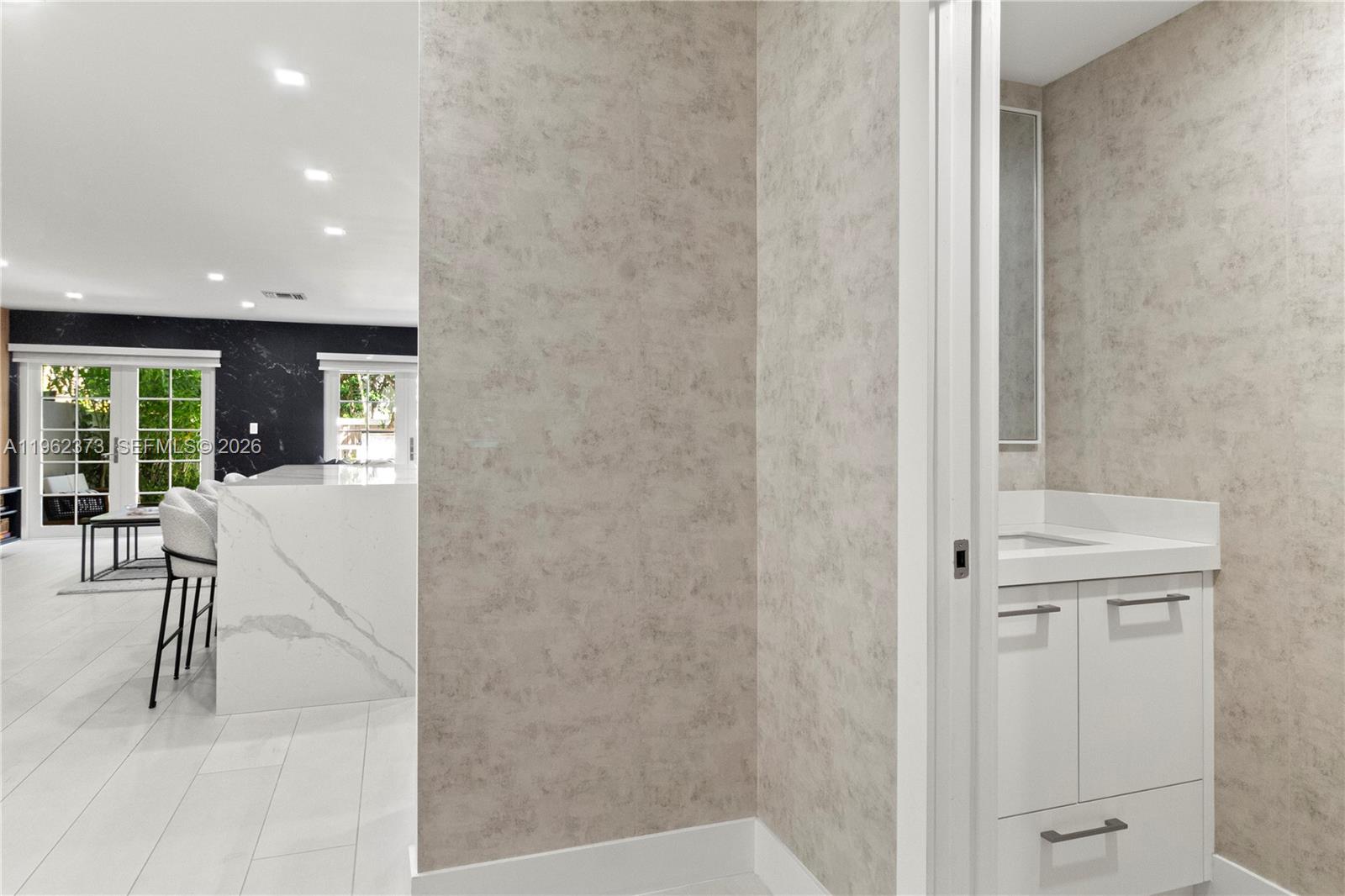 2813 Day Ave #2813 Miami, FL 33133