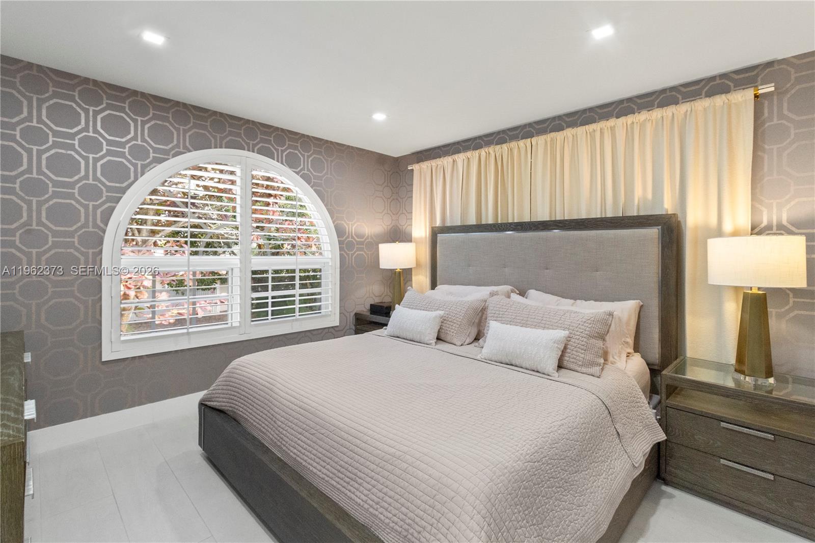 2813 Day Ave #2813 Miami, FL 33133