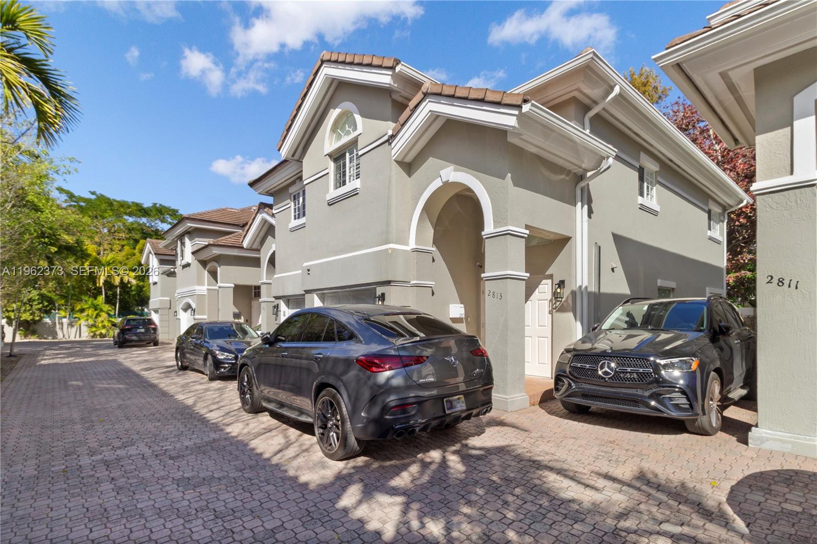 2813 Day Ave #2813 Miami, FL 33133