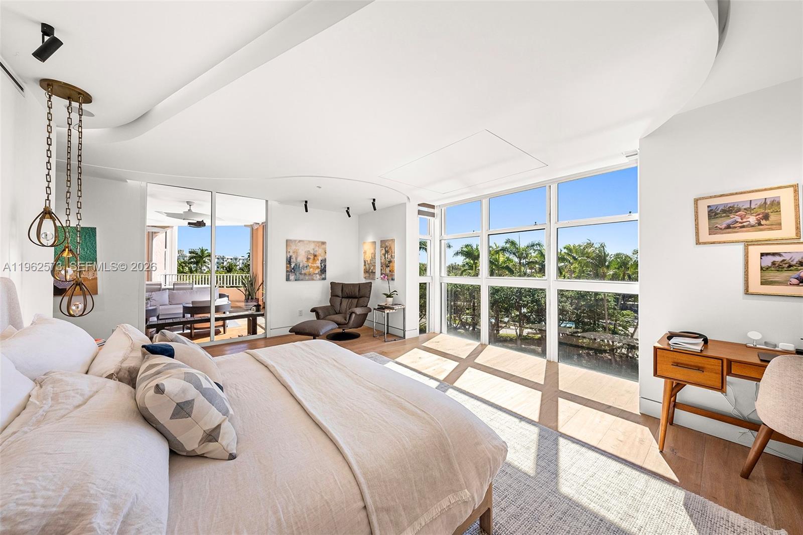 747 Crandon Blvd #409 Key Biscayne, FL 33149