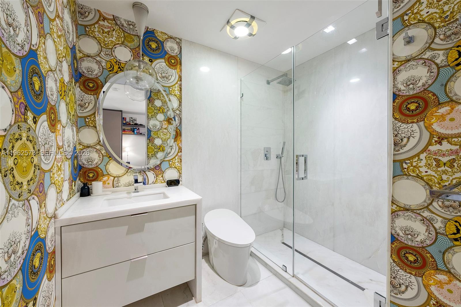 747 Crandon Blvd #409 Key Biscayne, FL 33149