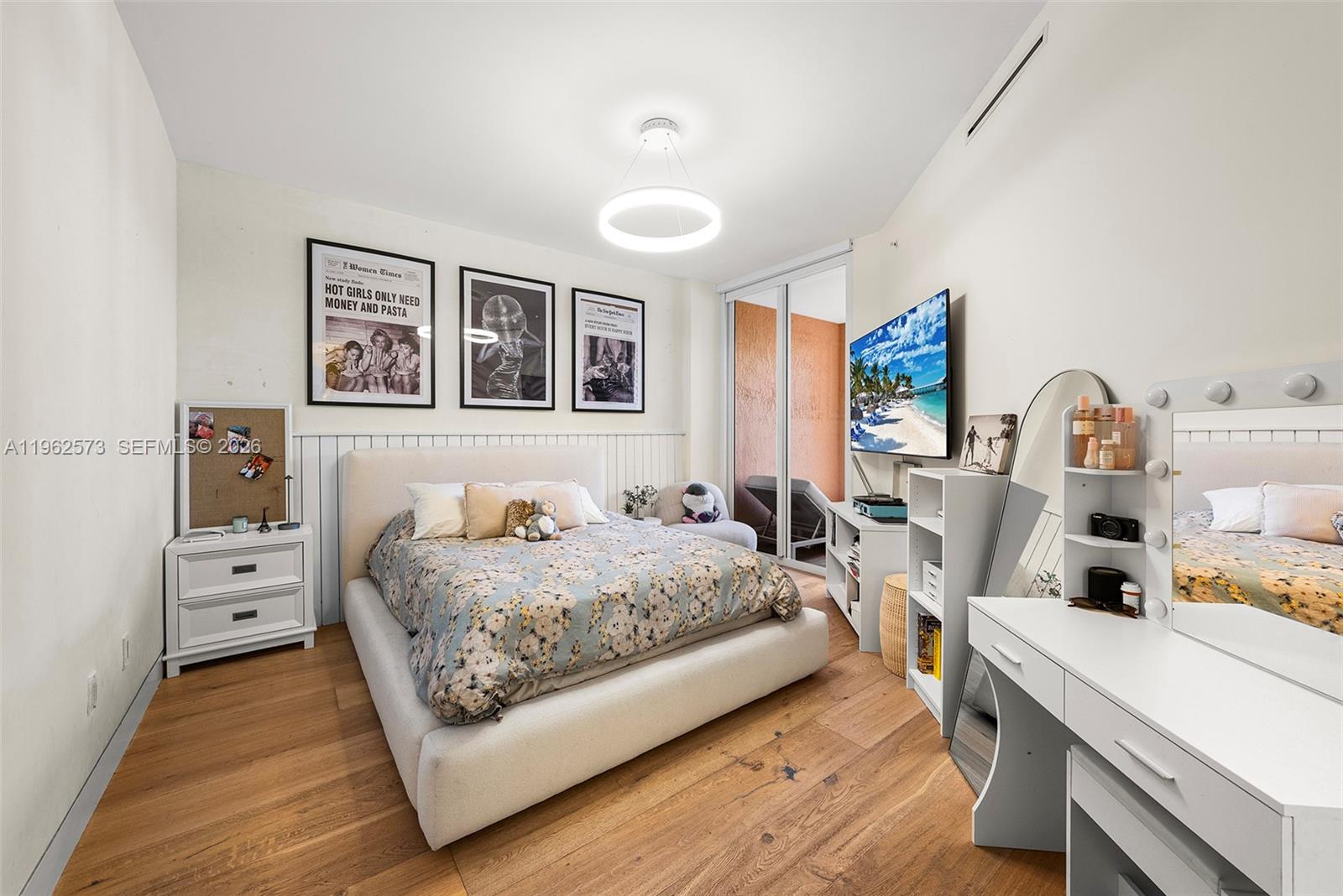 747 Crandon Blvd #409 Key Biscayne, FL 33149