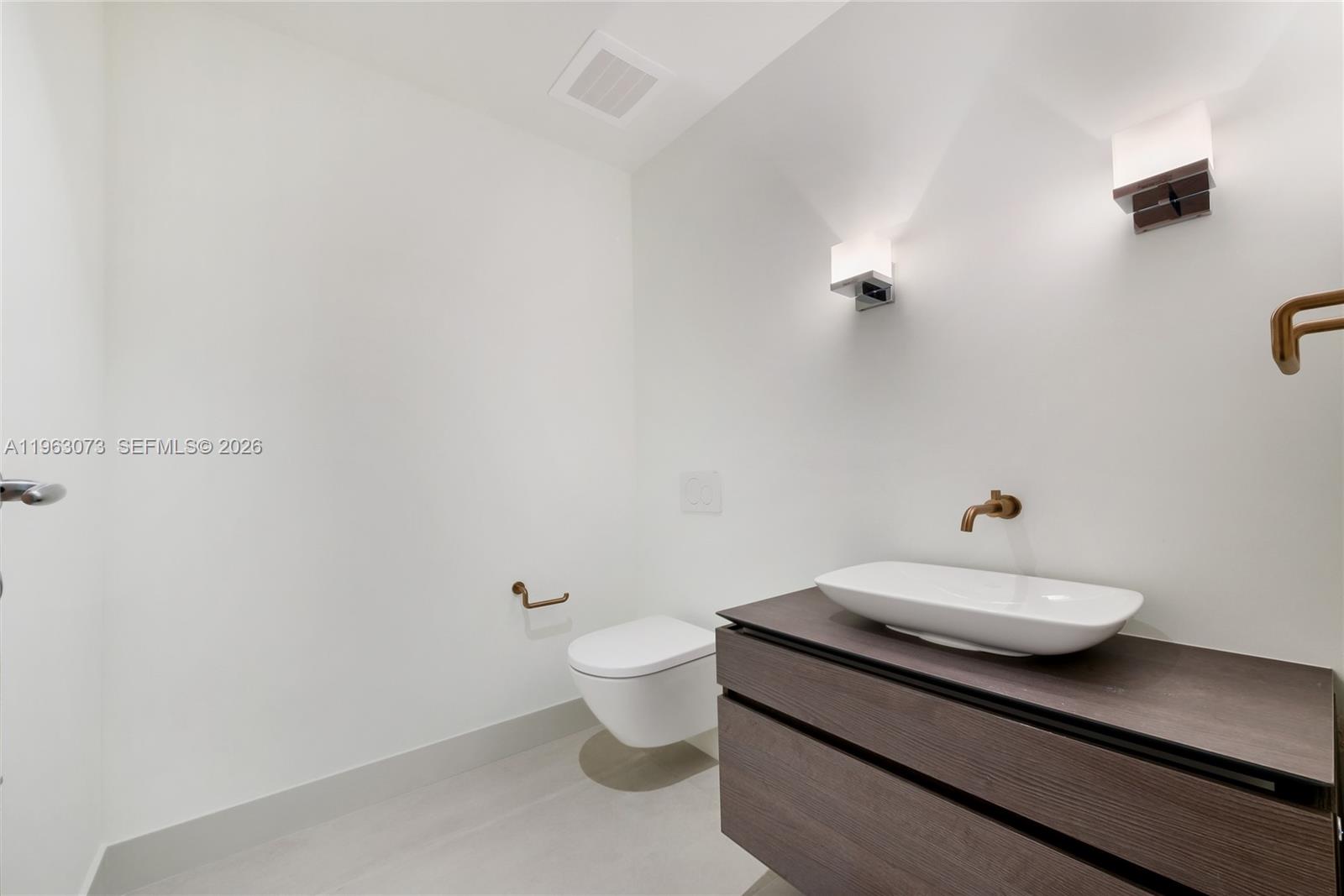 515 Valencia Ave #703 Coral Gables, FL 33134