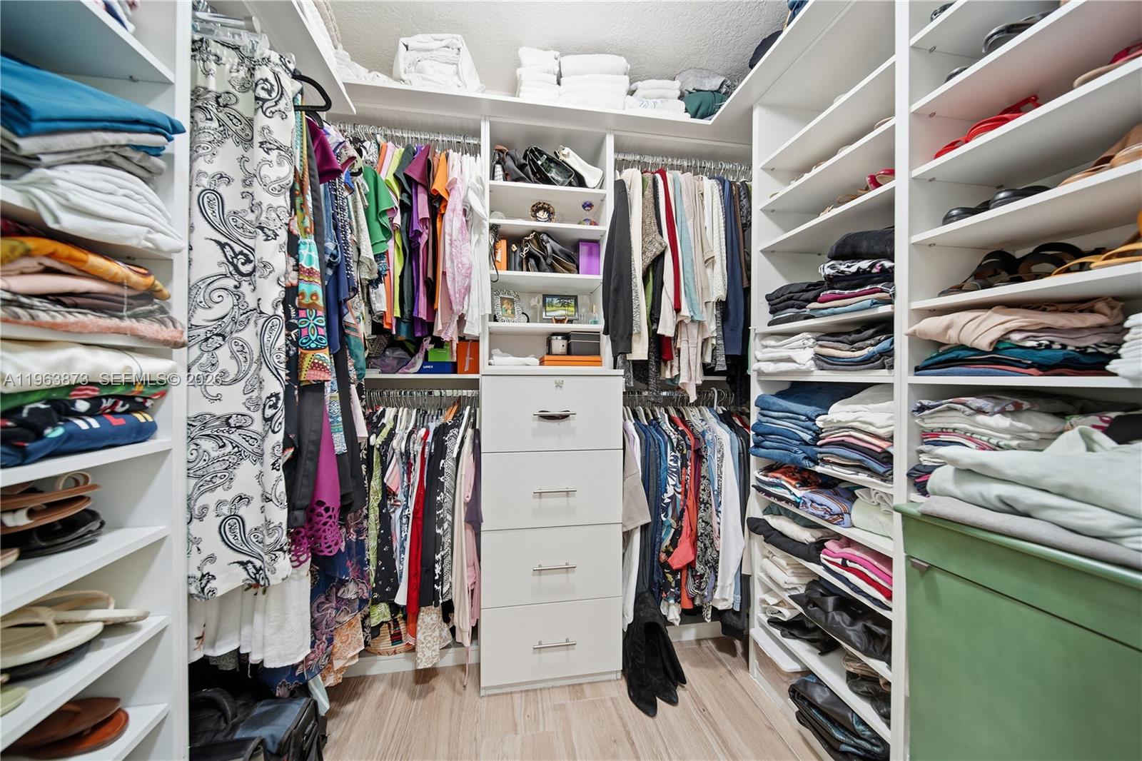 9071 SW 208th Ter Cutler Bay, FL 33189