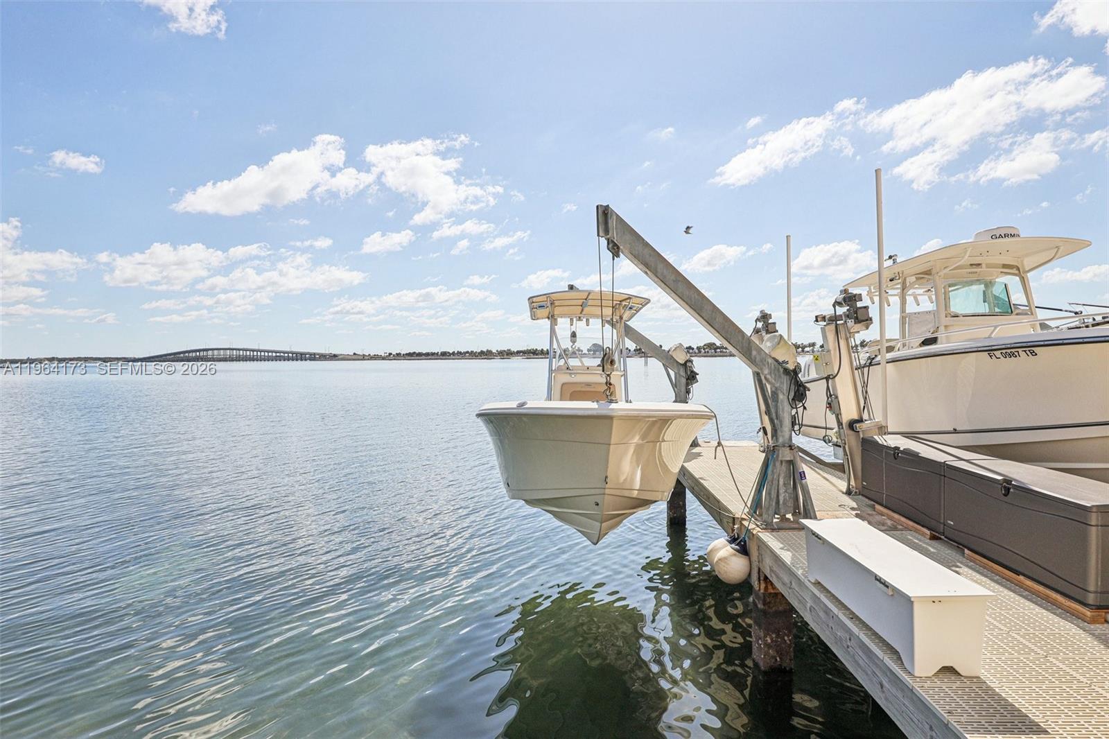 2201 Brickell Ave #77