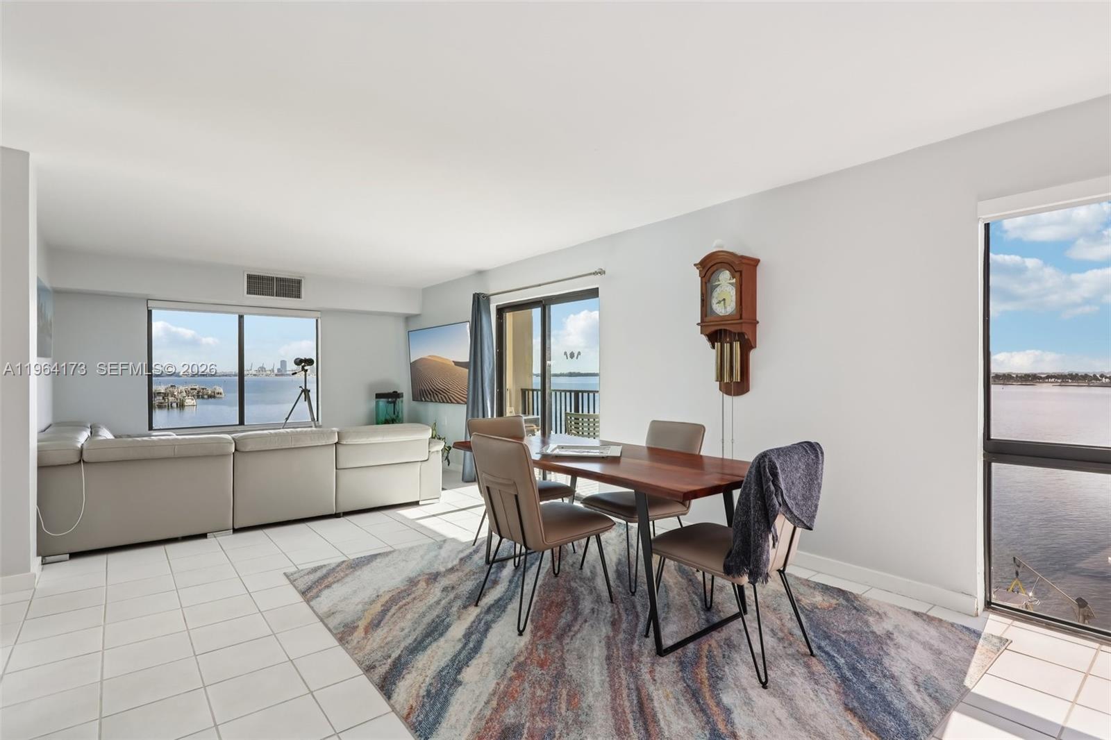 2201 Brickell Ave #77 Miami, FL 33129