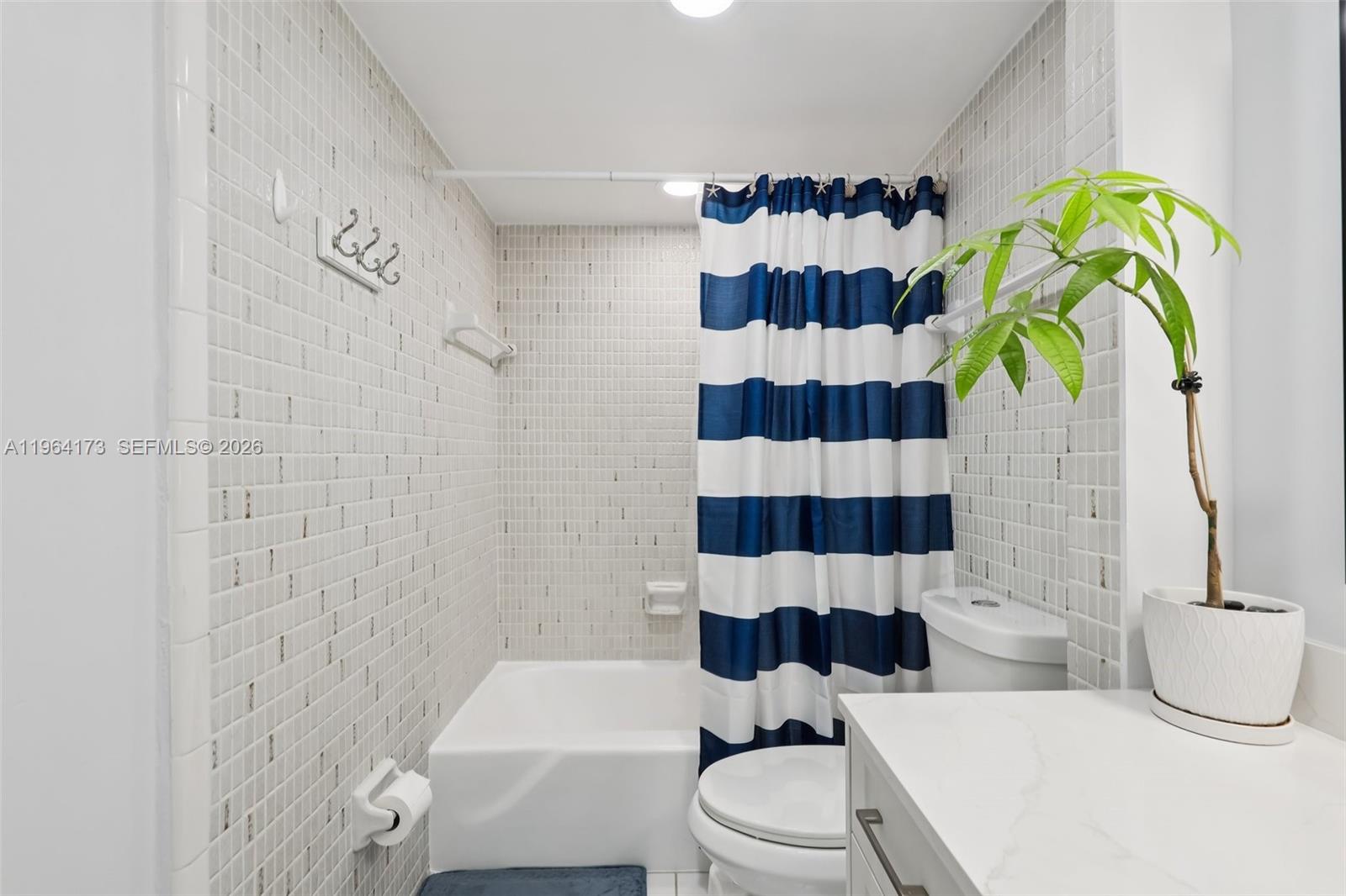 2201 Brickell Ave #77 Miami, FL 33129