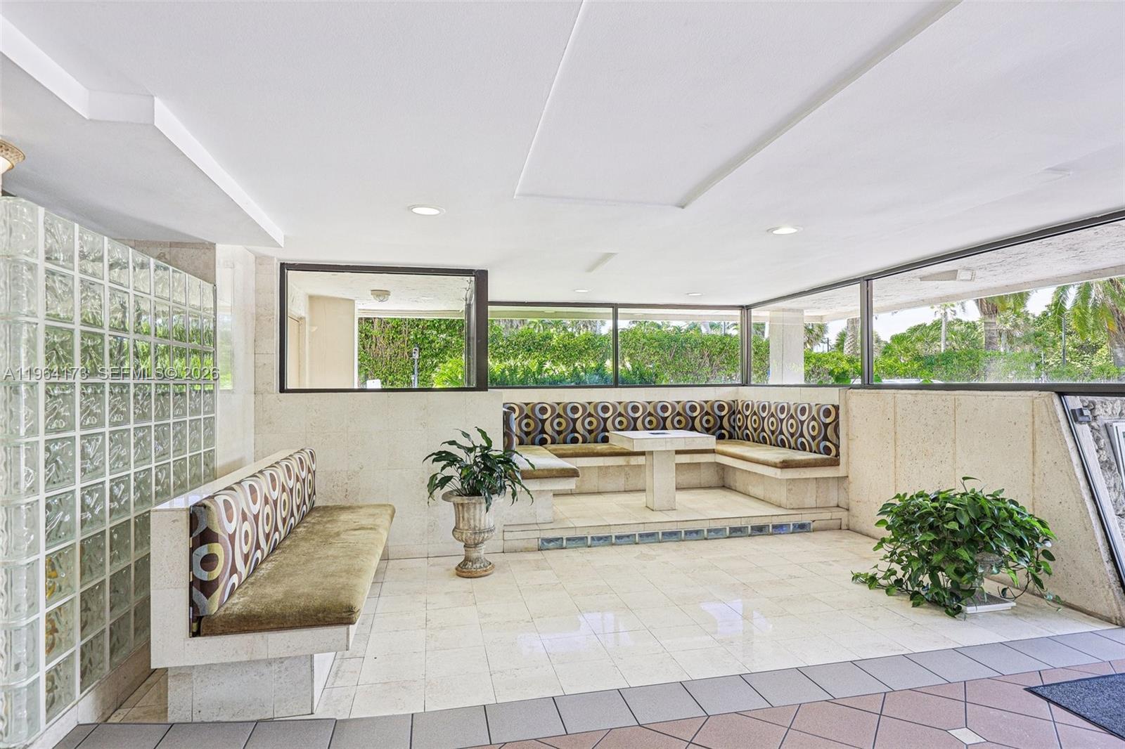 2201 Brickell Ave #77 Miami, FL 33129