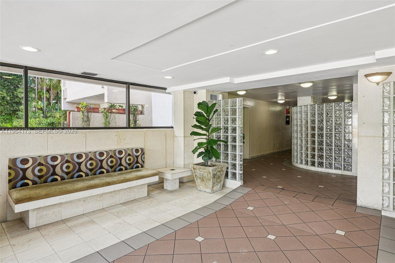 2201 Brickell Ave #77 Miami, FL 33129