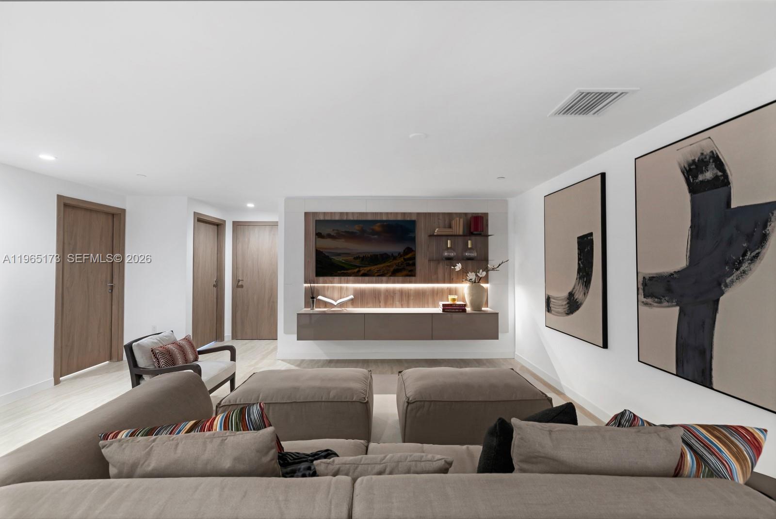 1135 103rd St #PH3 Bay Harbor Islands, FL 33154