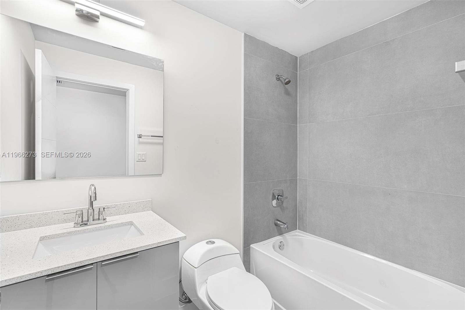 933 NW 50th St Miami, FL 33127