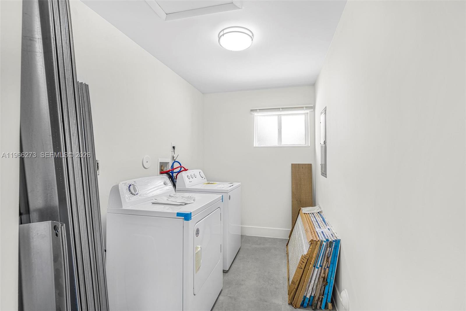 933 NW 50th St Miami, FL 33127