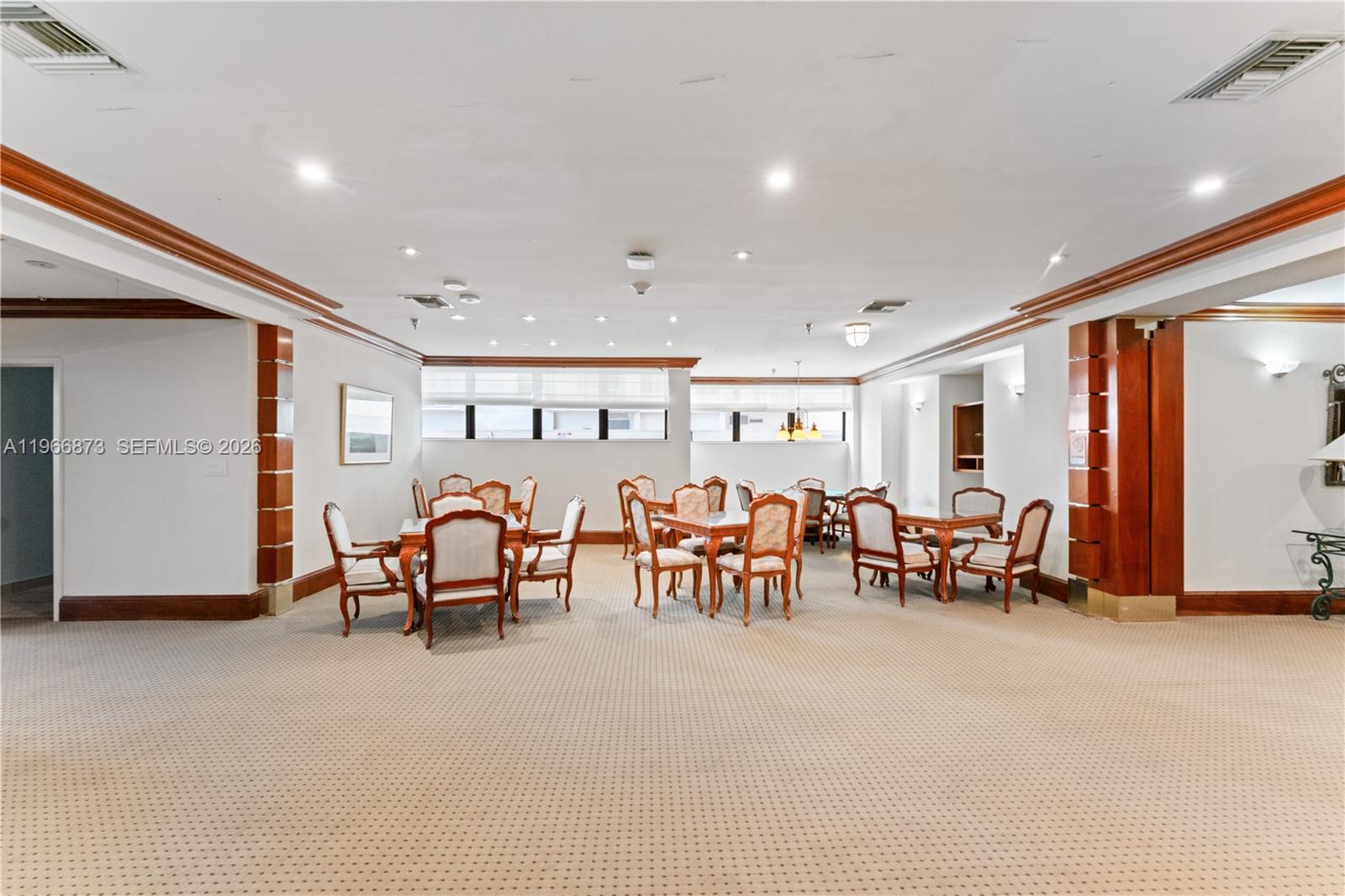 5757 Collins Ave #1902 Miami Beach, FL 33140