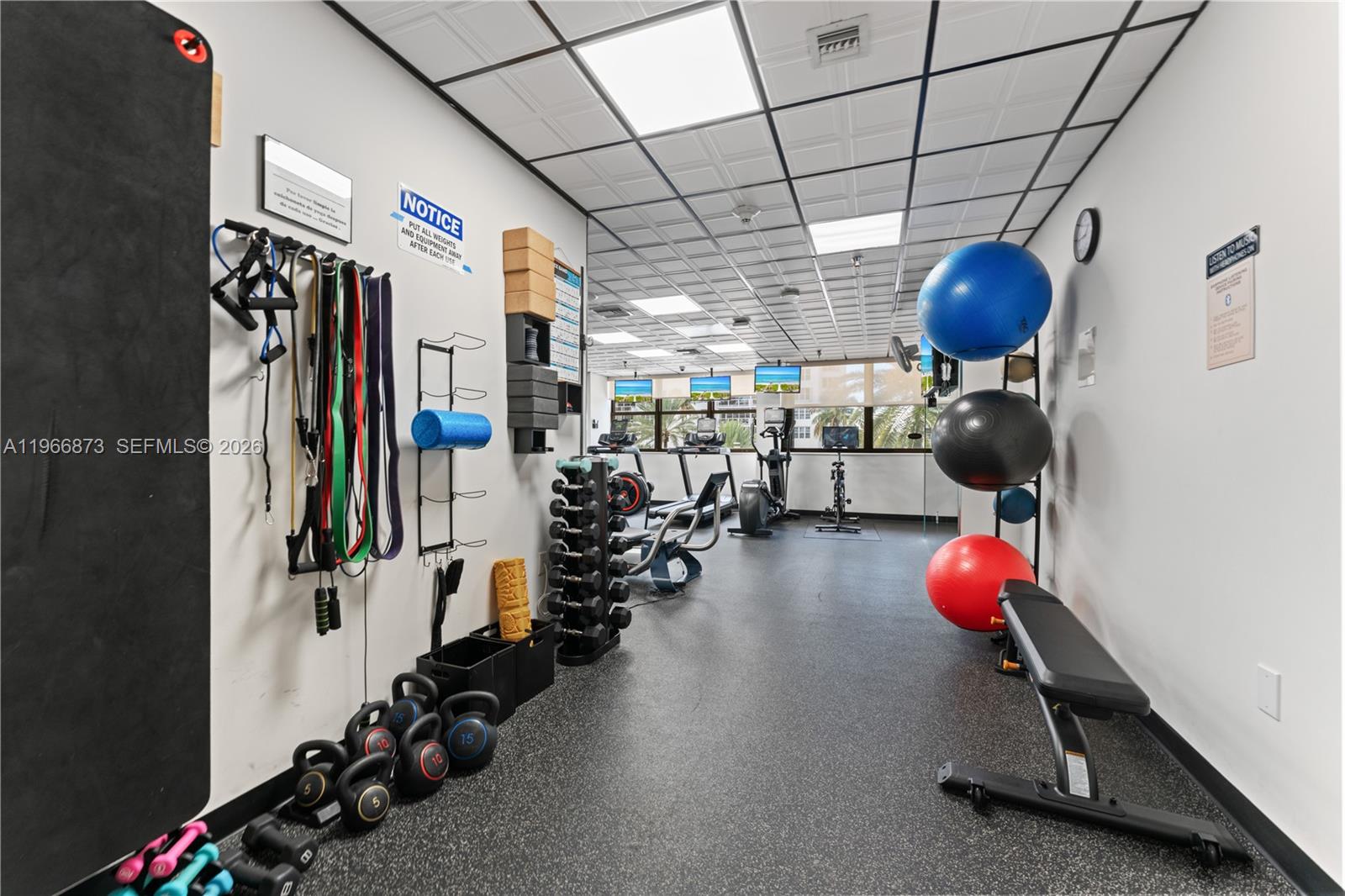 5757 Collins Ave #1902 Miami Beach, FL 33140