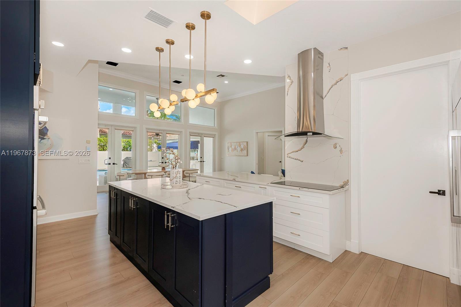 622 E Enclave Cir E Pembroke Pines, FL 33027