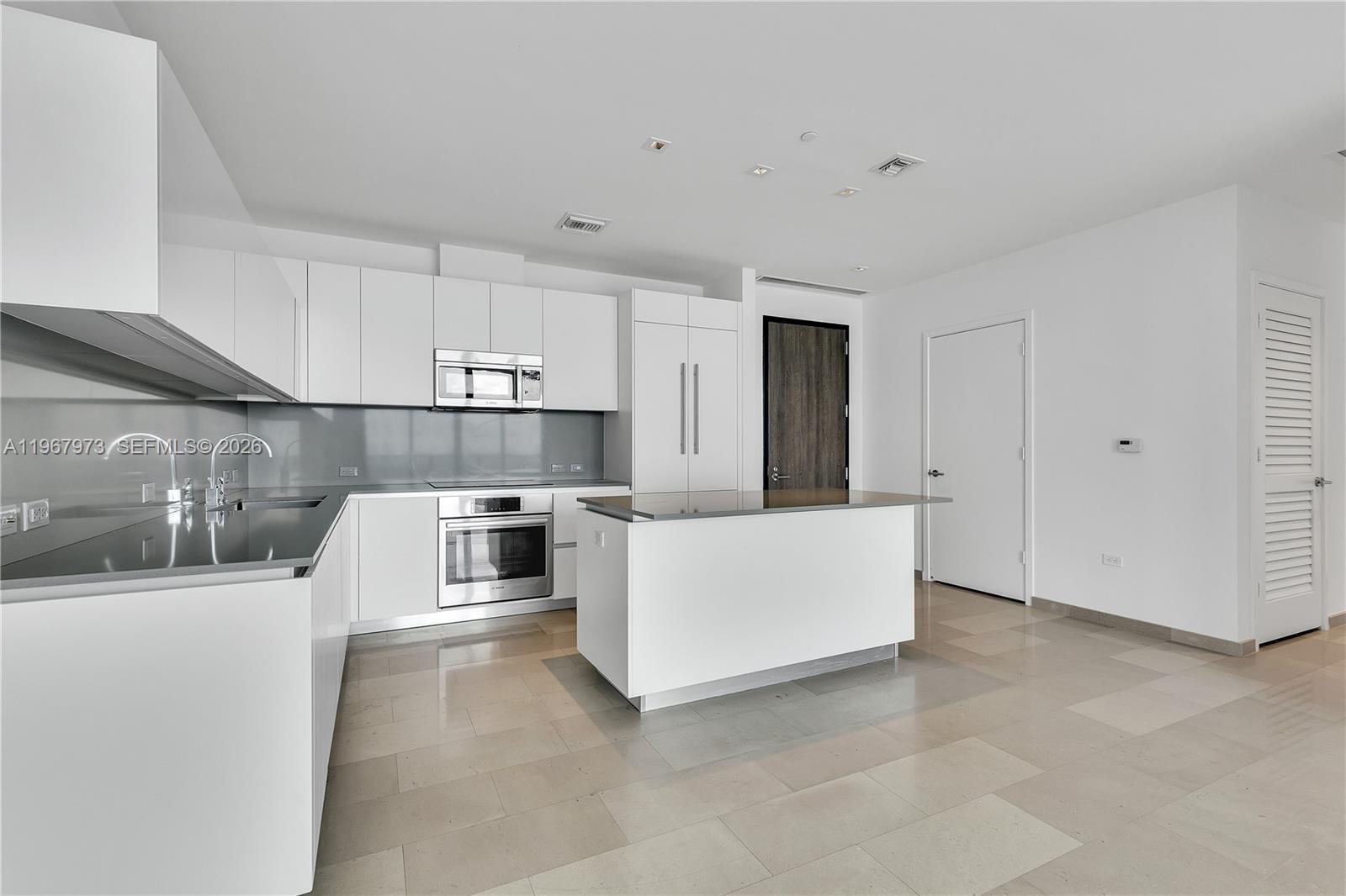 image Reach Brickell City Centre2