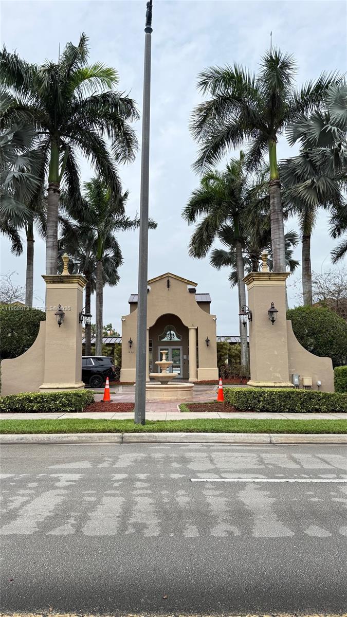 3323 NE 11th Dr #- Homestead, FL 33033