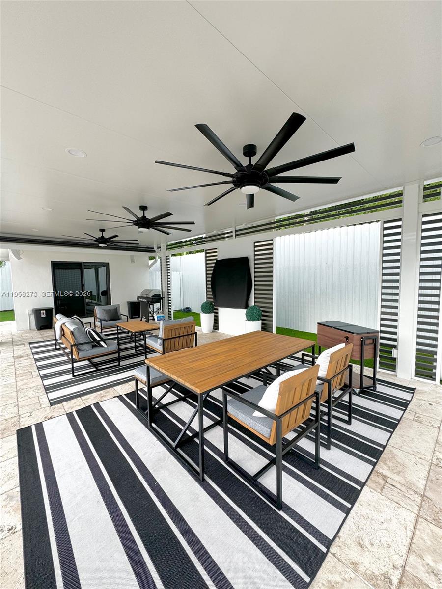 2121 SW 61st Ave Miami, FL 33155