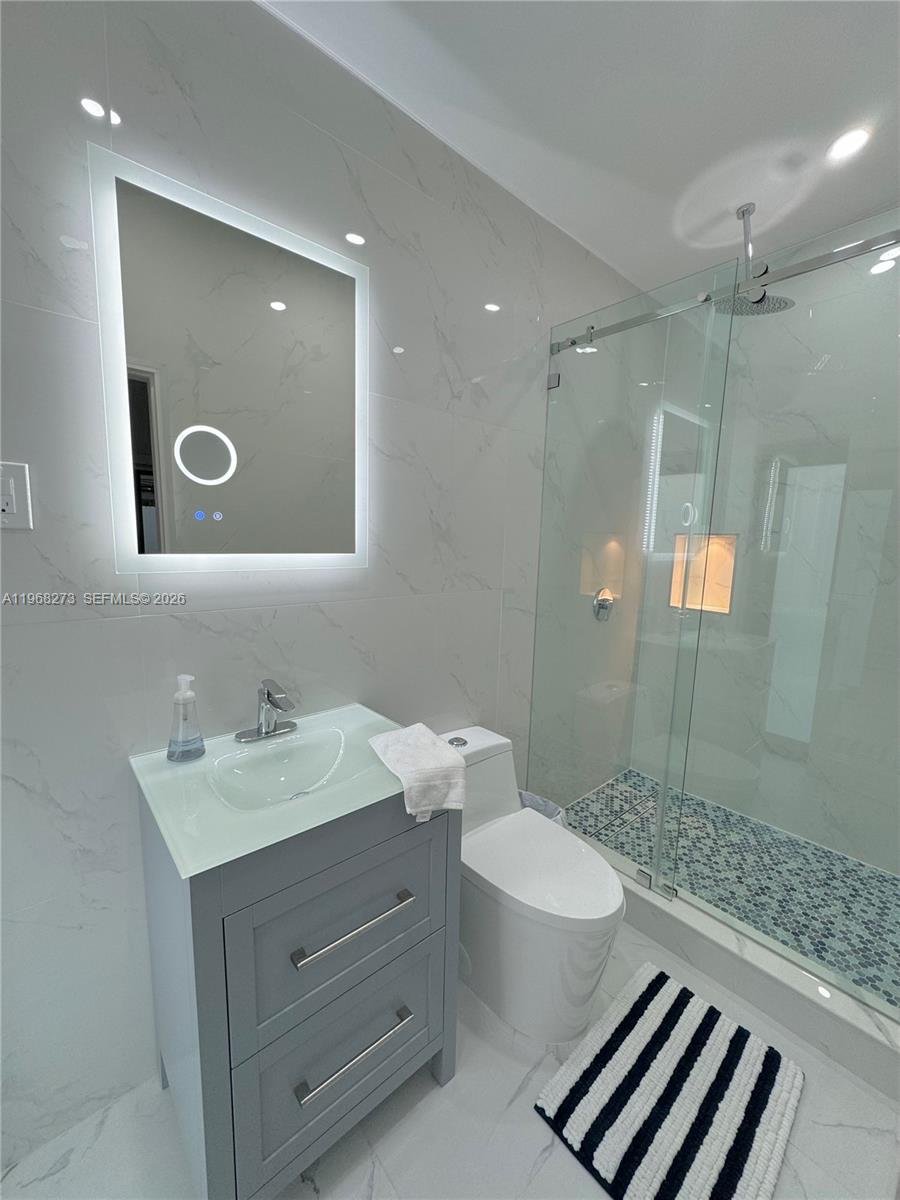 2121 SW 61st Ave Miami, FL 33155