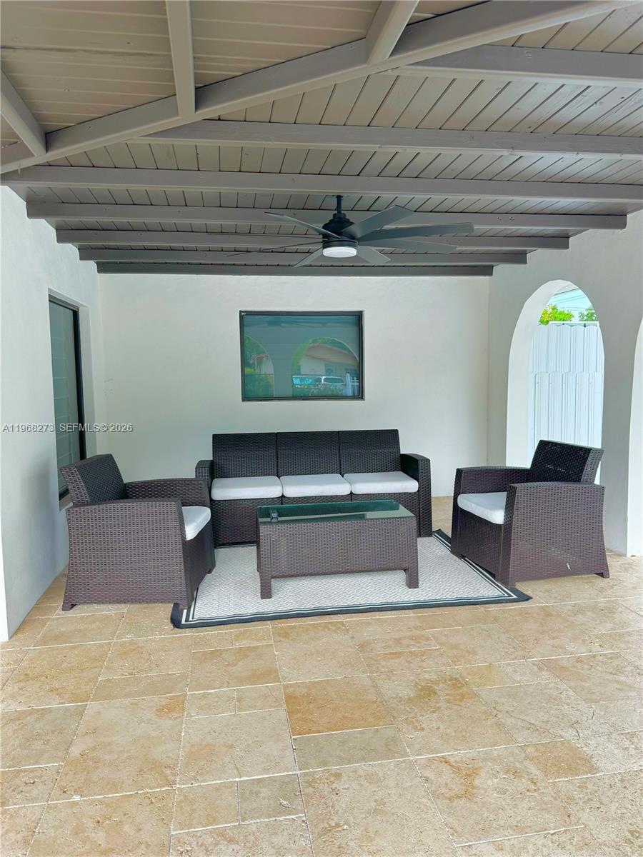 2121 SW 61st Ave Miami, FL 33155