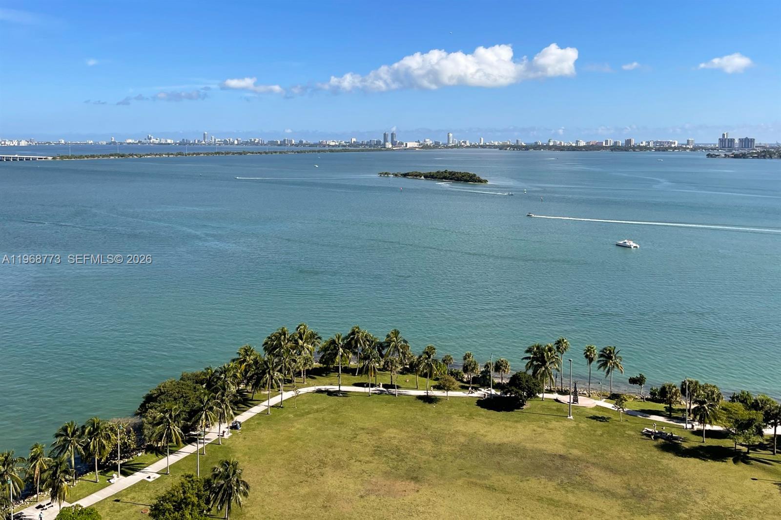 image Paramount Bay11