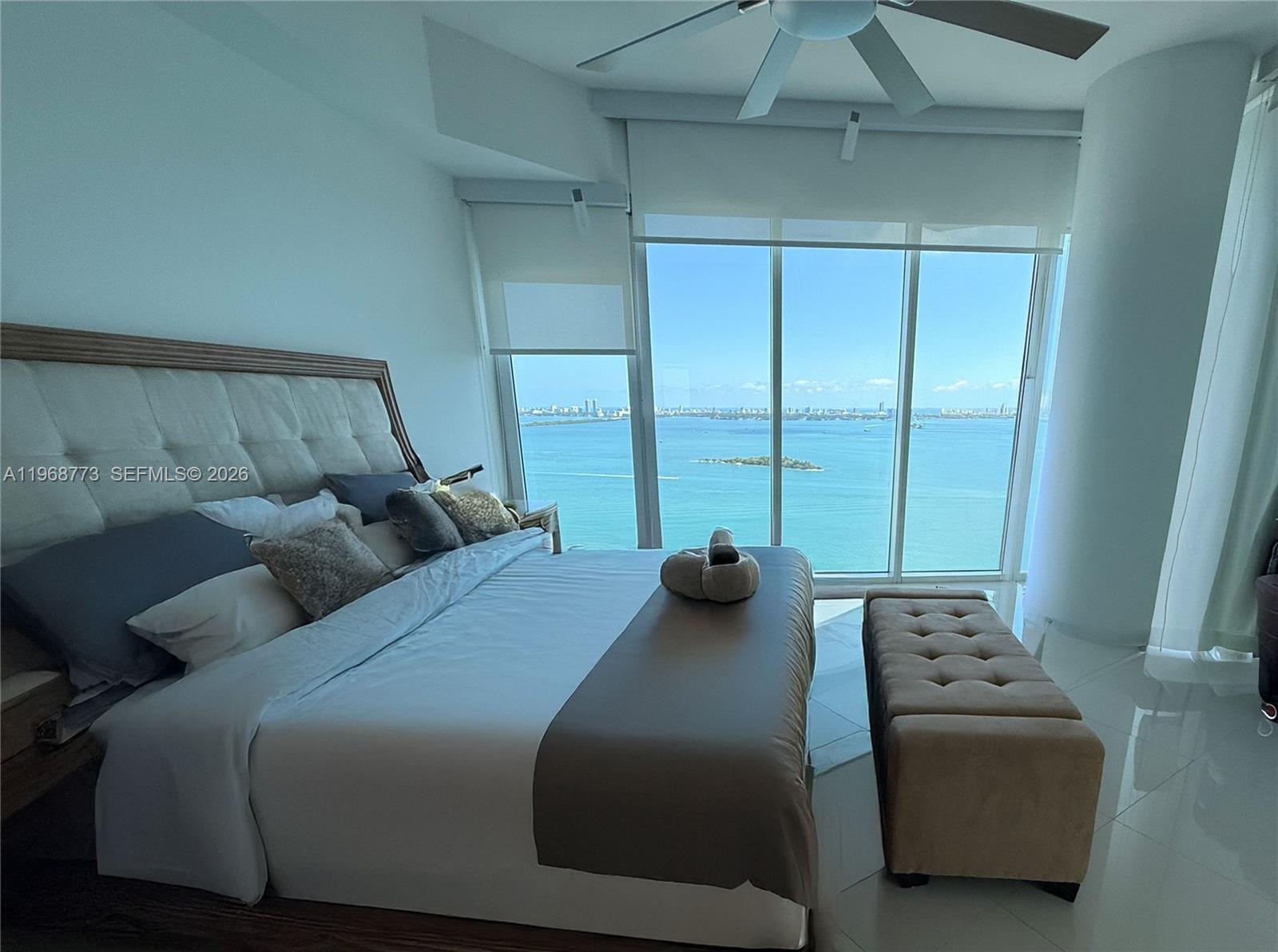 image Paramount Bay14