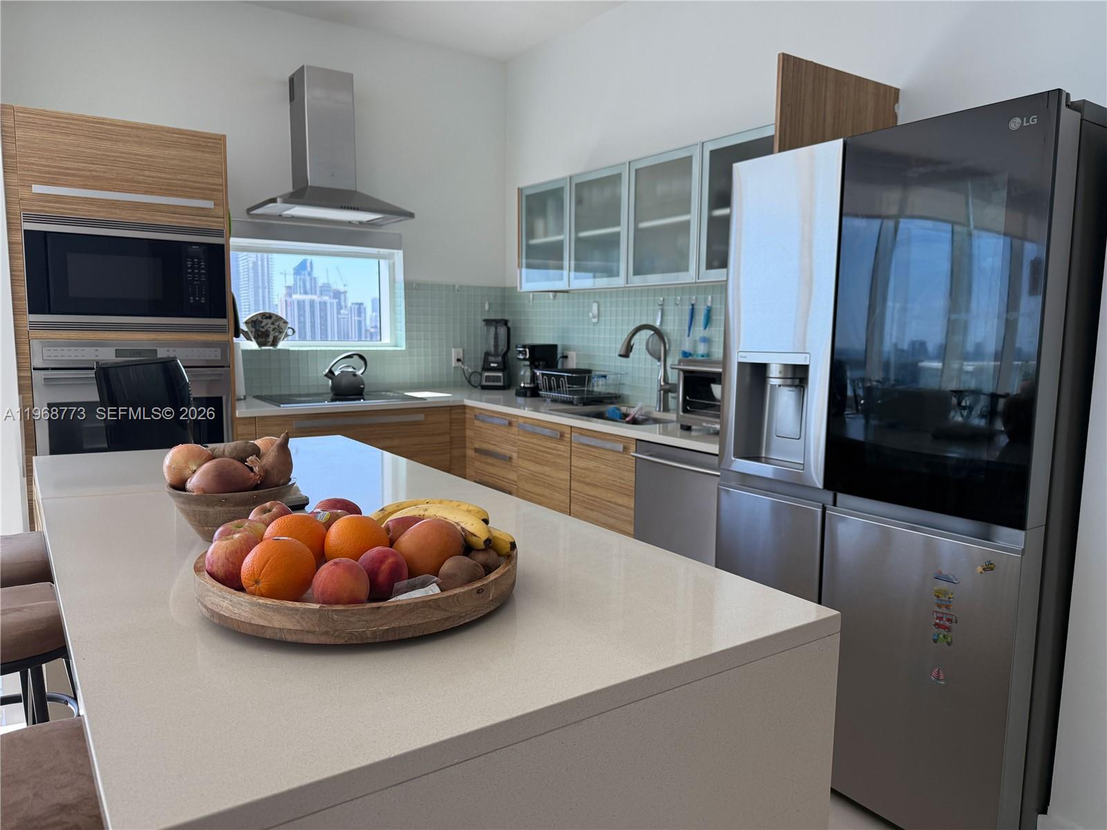 image Paramount Bay17