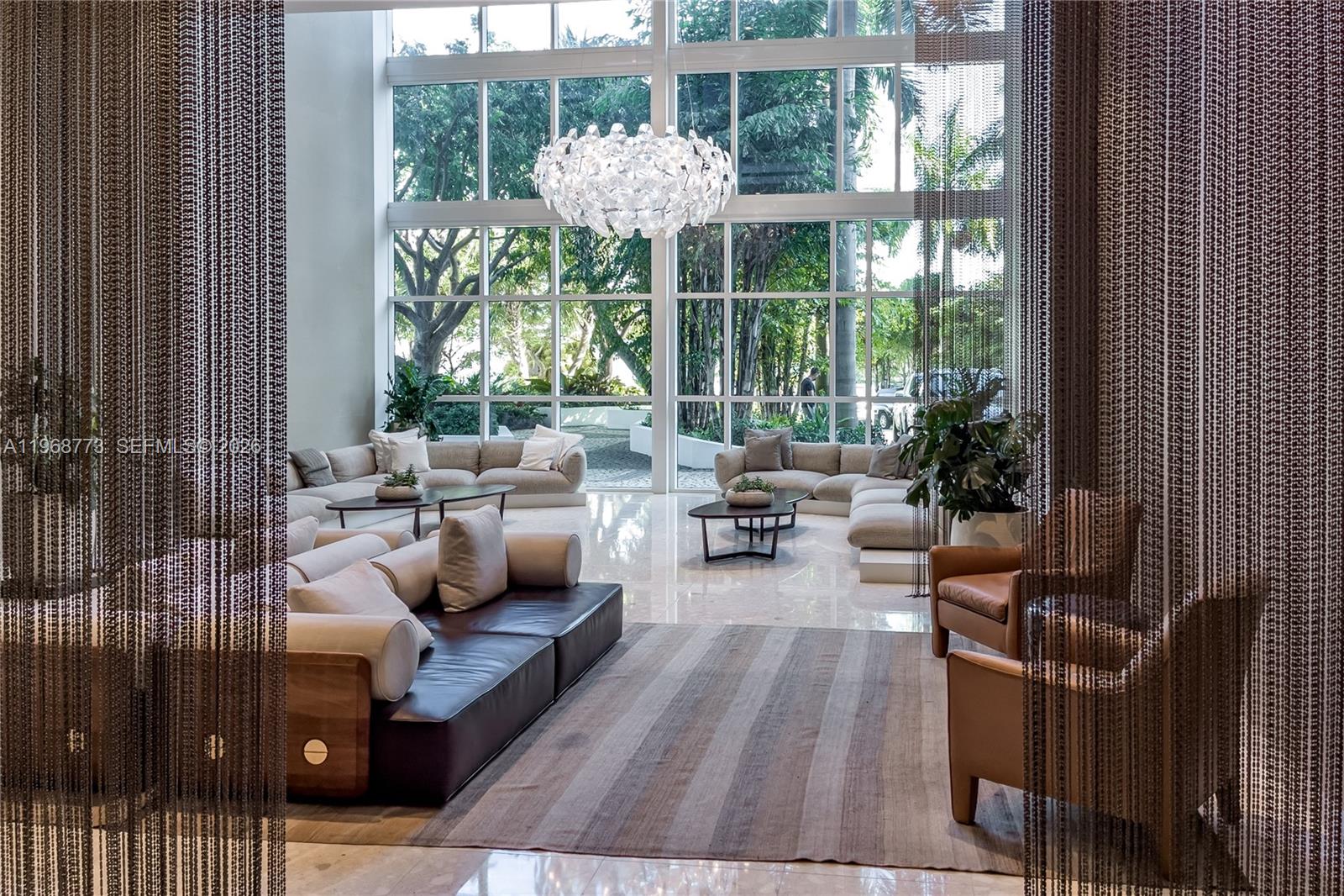 image Paramount Bay22