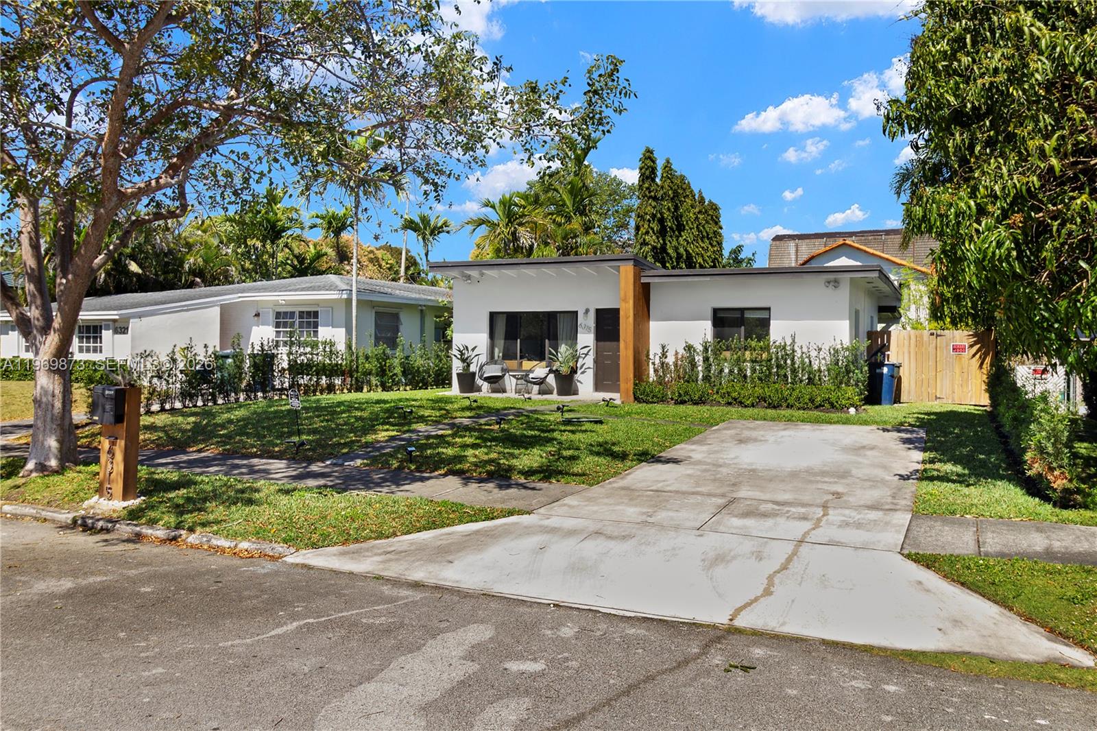 6315 SW 42nd St South Miami, FL 33155