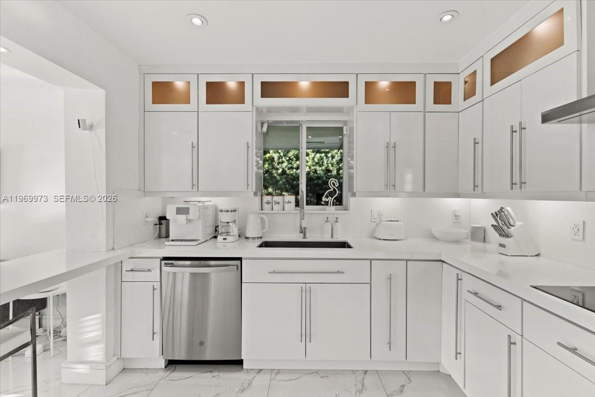 12930 Oleander Rd North Miami, FL 33181